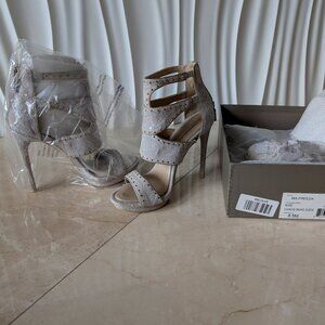 BCBG Maxazria Freeda Platform Pump Sandals - 8.5 - NEW in Box - Neutral color